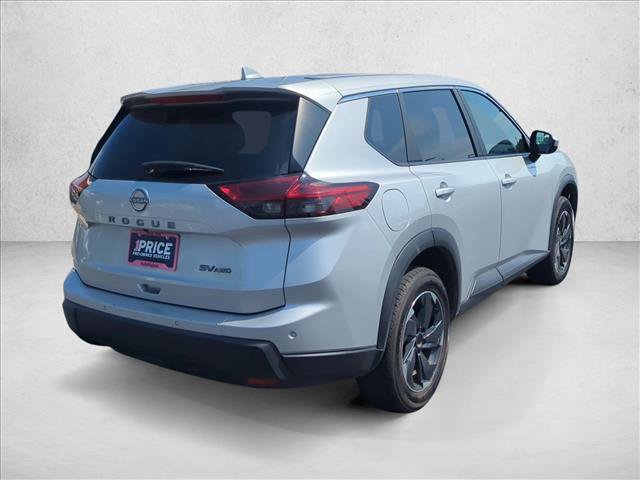 Used 2024 Nissan Rogue SV AWD/4WD image 5
