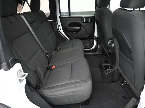 Used 2022 Jeep Wrangler Unlimited Sport AWD/4WD image 14
