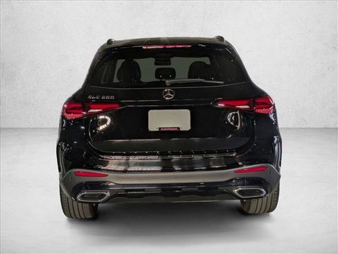 Certified 2025 Mercedes-Benz GLC 300 image 5