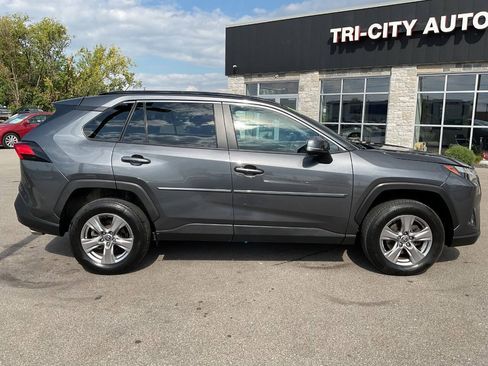 Used 2022 Toyota RAV4 XLE w/ Convenience Package AWD/4WD image 9