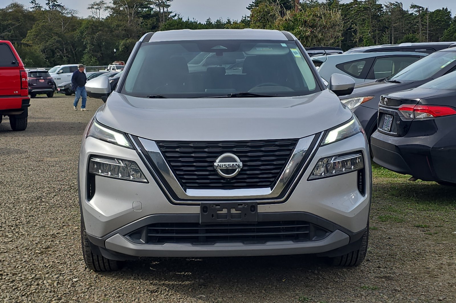 Used 2021 Nissan Rogue SV AWD/4WD image 3