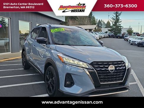 Used 2024 Nissan Kicks SR w/ SR Premium Package image 7