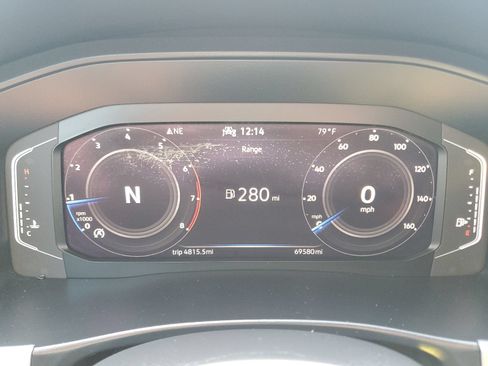 Used 2023 Volkswagen Atlas Cross Sport SE FWD image 14