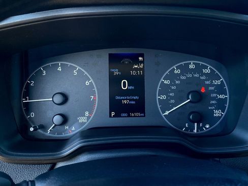 Used 2025 Toyota Corolla LE image 24