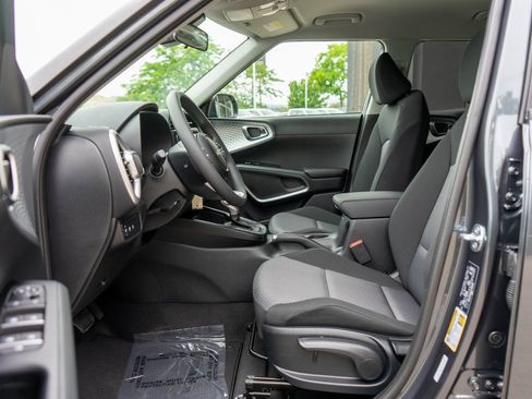 New 2025 Kia Soul LX image 11