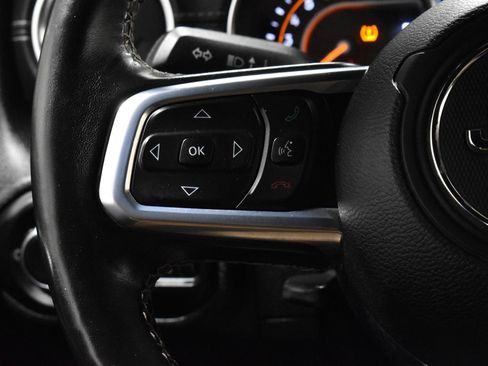 Used 2020 Jeep Wrangler Unlimited Sahara w/ Dual Top Group image 7