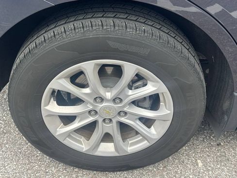 Used 2019 Chevrolet Equinox LS w/ LS Convenience Package FWD image 7