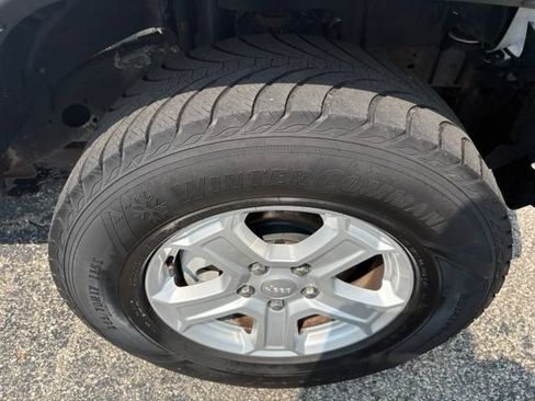 Used 2018 Jeep Wrangler Unlimited Sport S AWD/4WD image 21