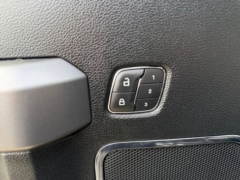 Used 2019 Ford F450 Platinum image 34