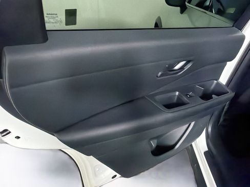 Used 2024 Nissan Pathfinder SV FWD image 25