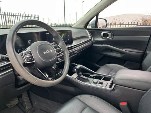Used 2024 Kia Sorento S w/ Panoramic Sunroof Package image 17