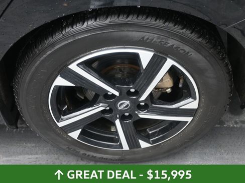 Used 2024 Nissan Sentra SV image 15