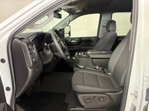 Used 2025 Chevrolet Silverado 2500 Custom w/ Custom Value Package image 22