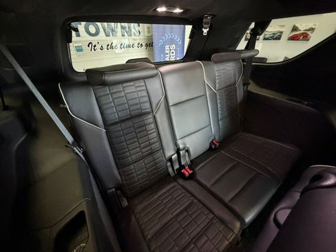 Used 2023 Cadillac Escalade Sport Platinum w/ LPO, ONYX Package AWD/4WD image 45