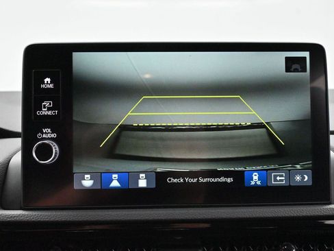 Used 2025 Chrysler Pacifica Select FWD image 19