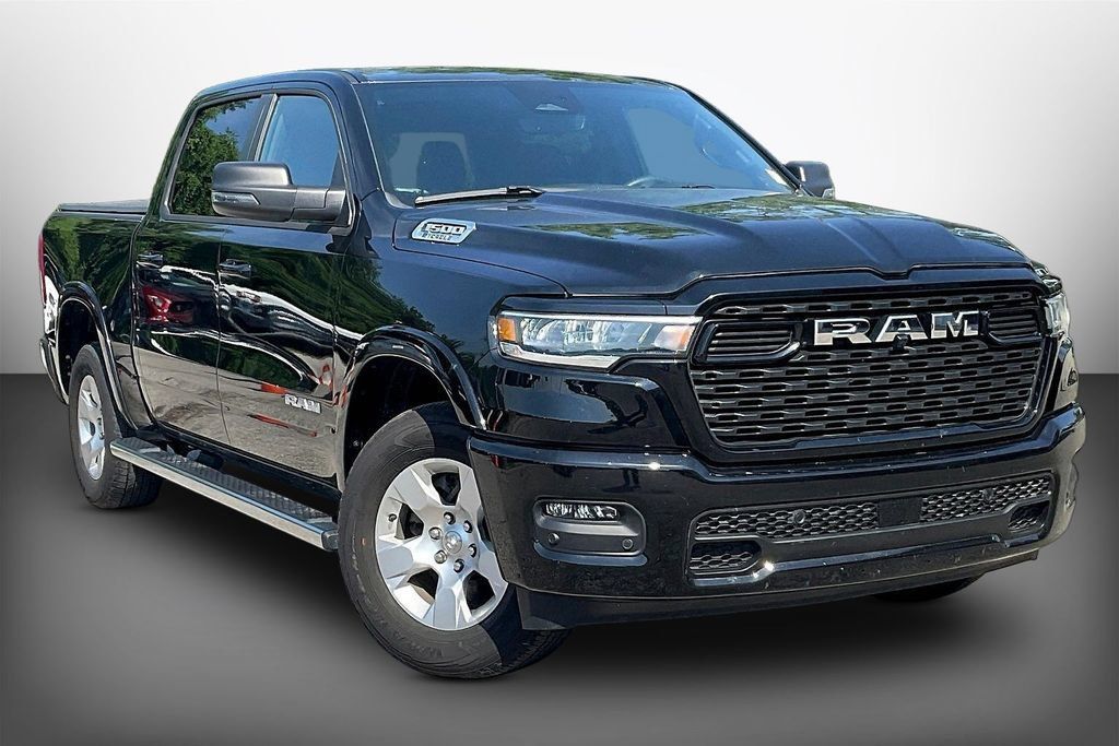 Used 2025 RAM 1500 Big Horn AWD/4WD image 3