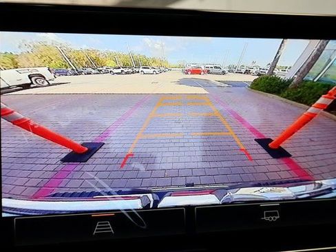 New 2026 GMC Sierra 1500 SLE image 24