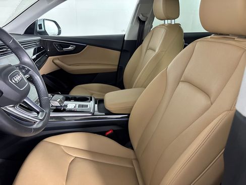 Used 2021 Audi Q8 Premium Plus image 8