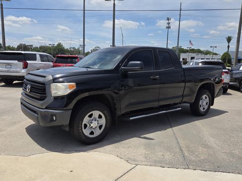 Used 2017 Toyota Tundra SR RWD image 3