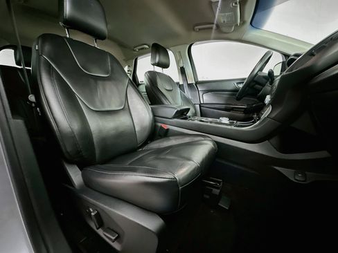 Used 2020 Ford Edge Titanium FWD image 30
