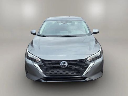 Used 2025 Nissan Sentra SV image 2