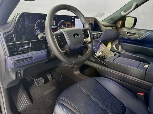 New 2026 INFINITI QX80 4WD w/ Sport Exterior Package image 11