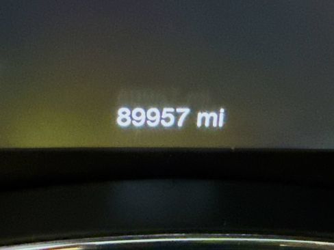 Used 2021 Jeep Grand Cherokee Laredo X AWD/4WD image 5