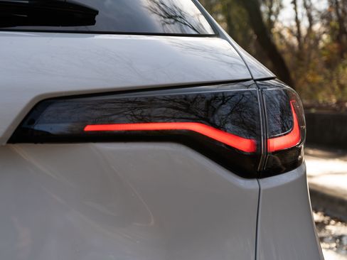 Certified 2026 Honda HR-V LX image 13