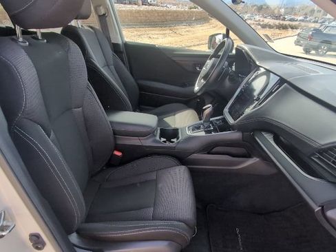 Used 2025 Subaru Outback Premium image 32