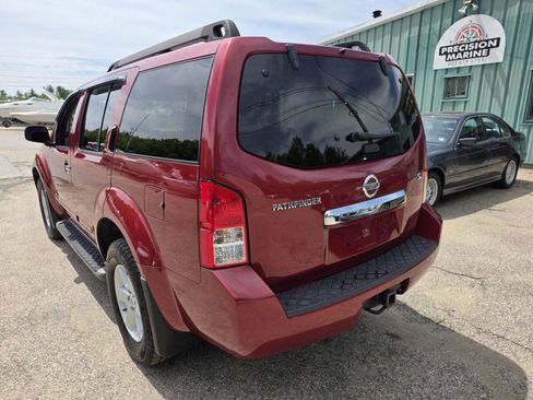 Used 2008 Nissan Pathfinder SE AWD/4WD image 11