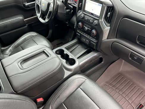 Used 2020 Chevrolet Silverado 1500 LTZ w/ LTZ Premium Package image 15