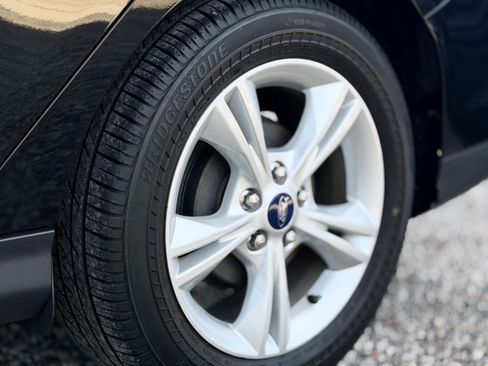 Used 2014 Ford Focus SE FWD image 14