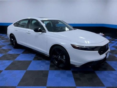 Certified 2023 Honda Accord Sport image 2