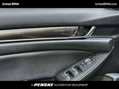 Used 2020 Honda Accord Sport image 10