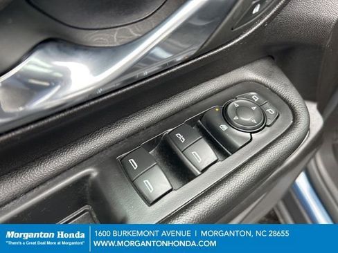 Used 2024 GMC Terrain SLE image 16