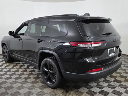 Used 2023 Jeep Grand Cherokee L Laredo AWD/4WD image 6