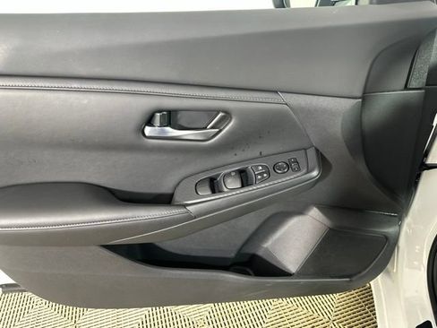 Used 2021 Nissan Sentra SV FWD image 9