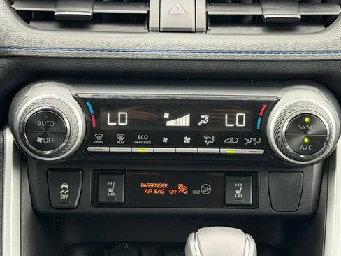 Certified 2022 Toyota RAV4 SE w/ Convenience Package AWD/4WD image 23