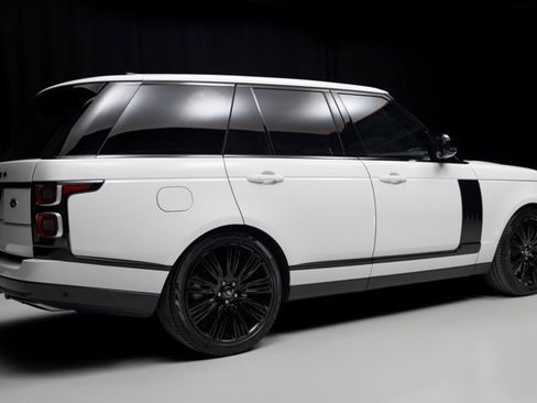 Used 2022 Land Rover Range Rover Westminster Edition image 4