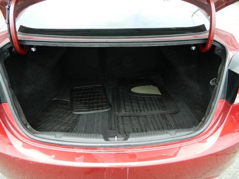 Used 2013 Hyundai Elantra GLS FWD image 10