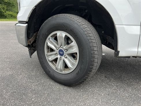 Used 2017 Ford F150 XLT AWD/4WD image 13
