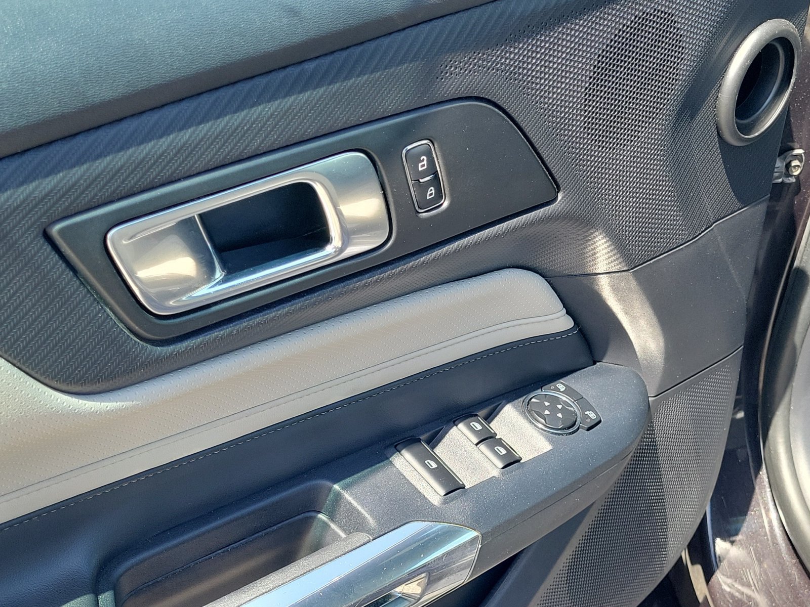 Used 2024 Ford Mustang Premium RWD image 21