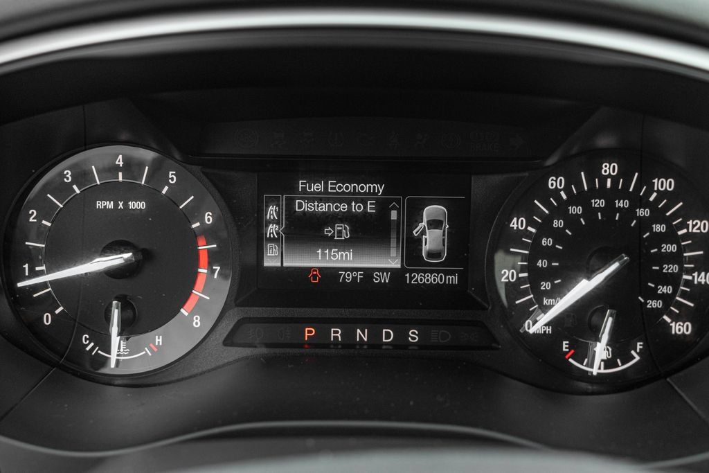 Used 2013 Ford Fusion SE FWD image 24