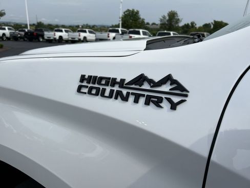 Used 2022 Chevrolet Silverado 1500 High Country AWD/4WD image 13
