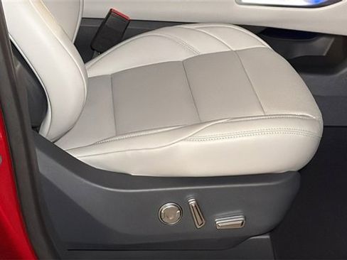 New 2026 Lincoln Nautilus Premier w/ Equipment Group 102A image 9