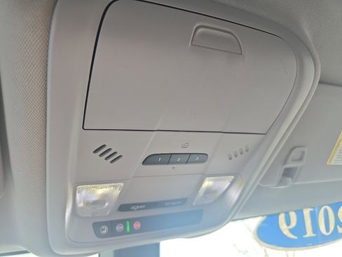 Used 2019 Chevrolet Equinox LT image 29