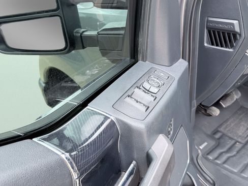 Used 2022 Ford F250 Platinum AWD/4WD image 16