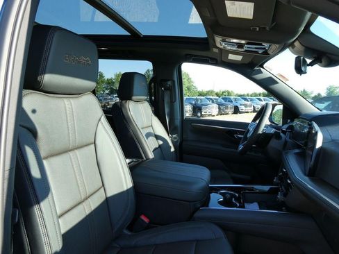 New 2026 Chevrolet Tahoe High Country AWD/4WD image 10