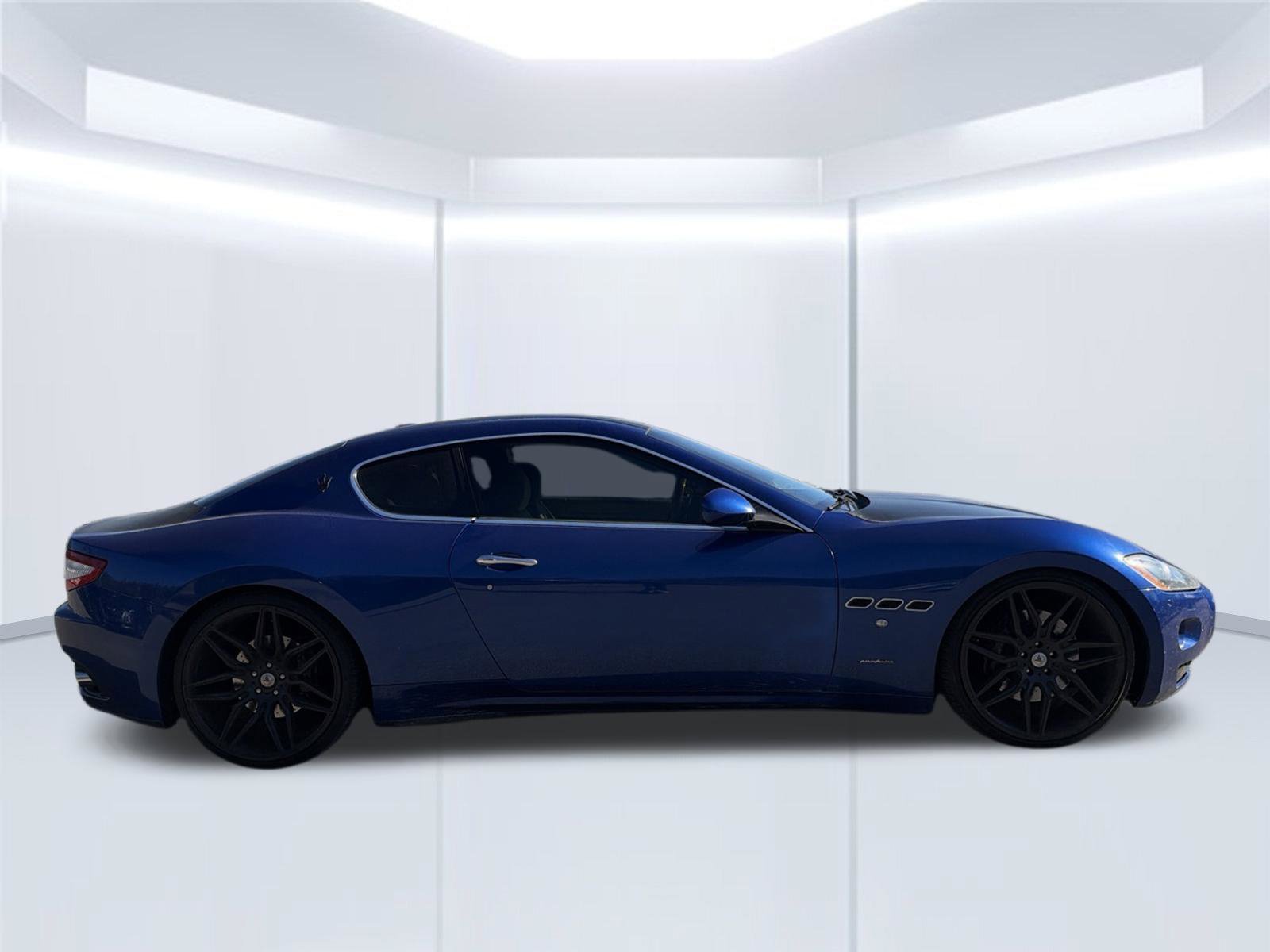 Used 2009 Maserati GranTurismo S RWD image 4