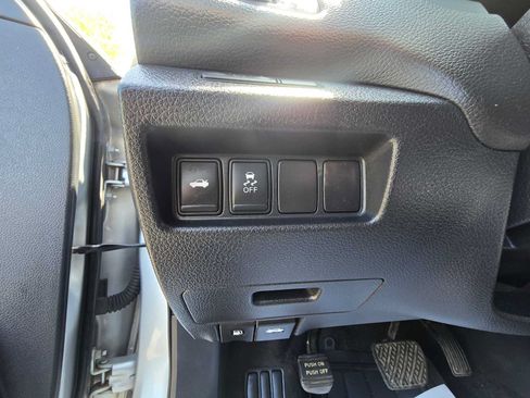 Used 2016 Nissan Altima 2.5 S w/ Power Driver Seat Package FWD image 18